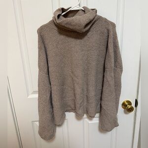 Lulu’s Turtle Neck Sweater Size L